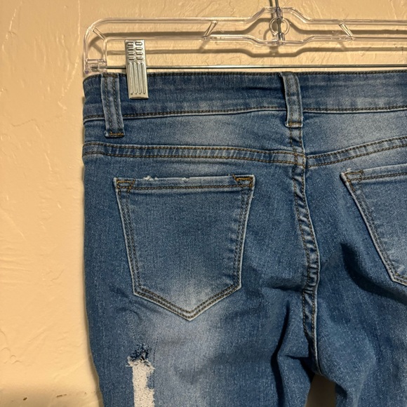 Women's Fashion Nova Jeans Skinny Ripped Wash Medium Denim Size 3/4 - Picture 4 of 9